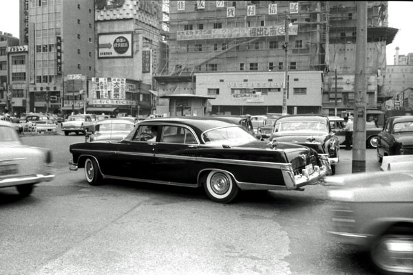 56-4c (102-11) 1956 Imperial 4dr. Sedan (2).jpg